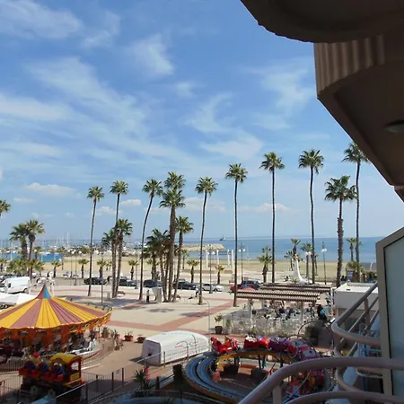 Ithaki Phinikoudes No. 106 Apartment *