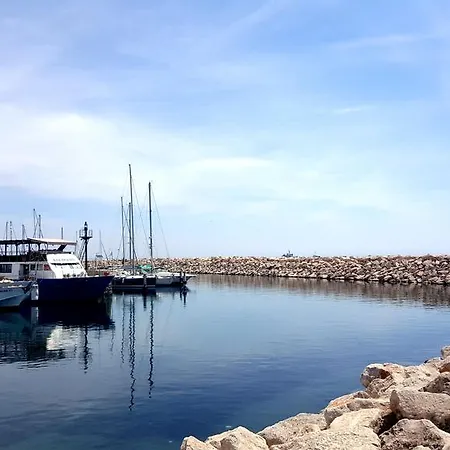 Ithaki Phinikoudes No. 106 Apartment *