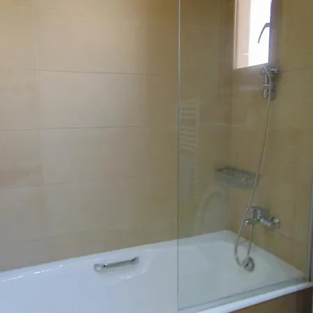 Appartamento Ithaki Phinikoudes No. 106 *