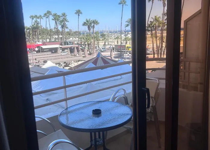 Ithaki Phinikoudes No. 106 * לרנקה