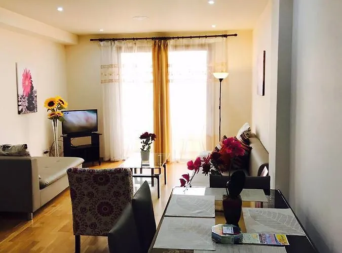 Daire Ithaki Phinikoudes No. 106 Larnaca