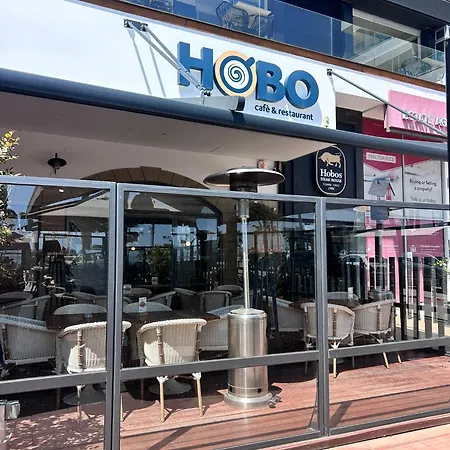 Ithaki Phinikoudes No. 106 Appartamento Larnaca