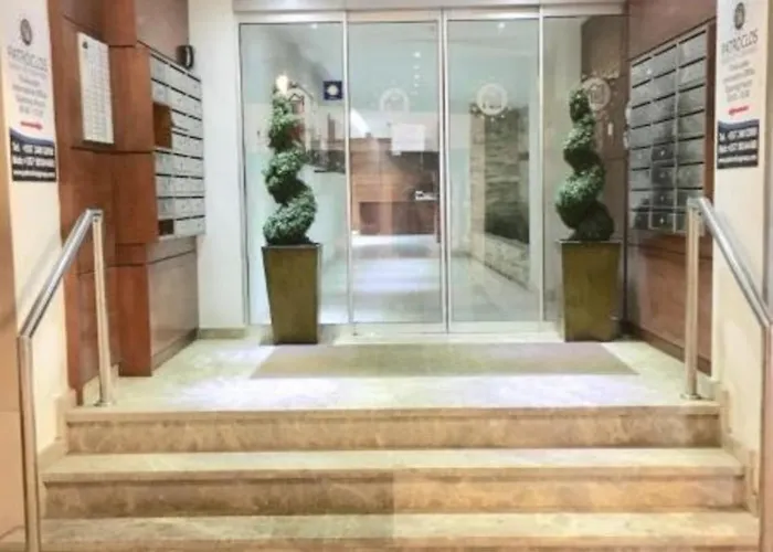 Ithaki Phinikoudes No. 106 * Larnaca