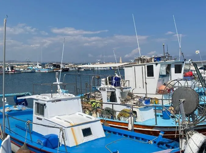 Ithaki Phinikoudes No. 106 Larnaca